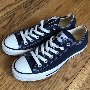 Converse All Star Ox in Navy. NWB